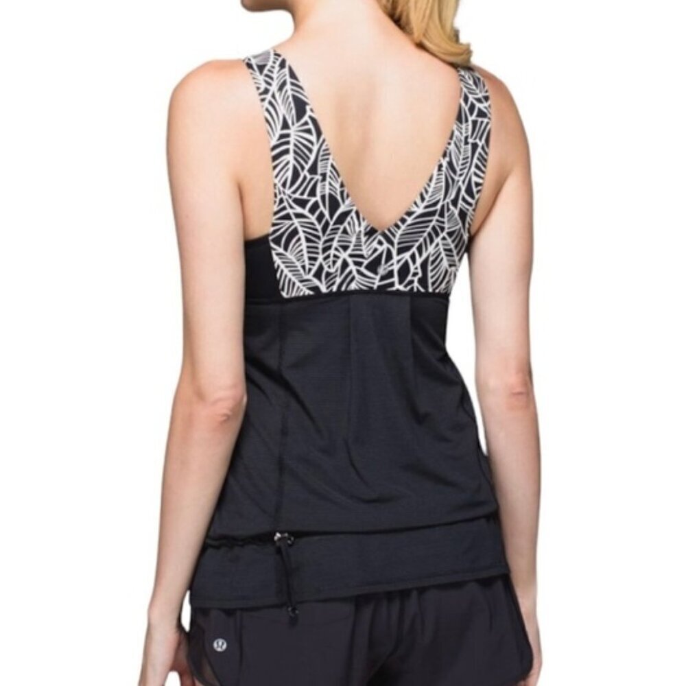 Lululemon Hustle & Bustle TankBlack / Pretty Palm Black Angel Wing size 12